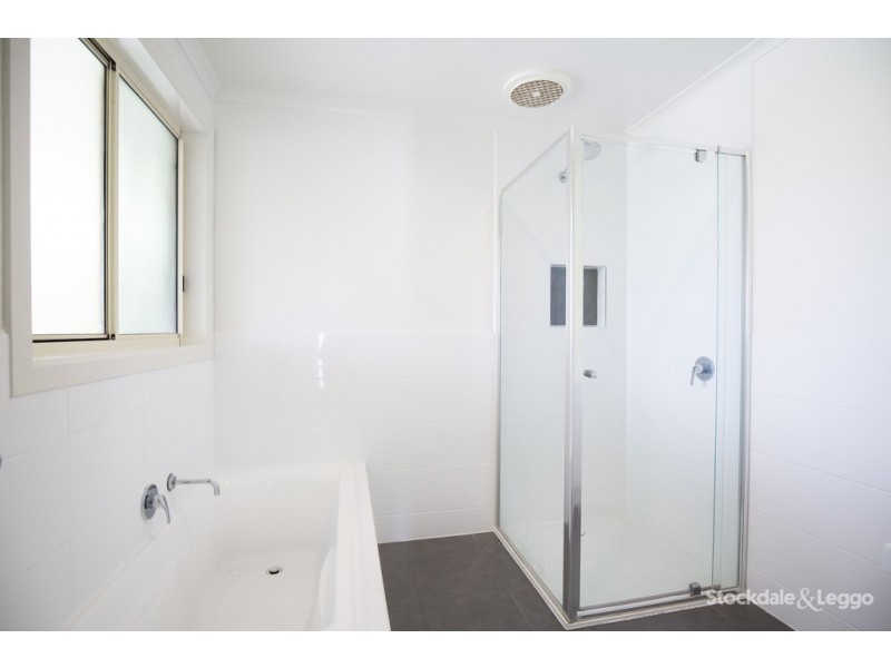 21 Chamberlain Drive, Leongatha VIC 3953