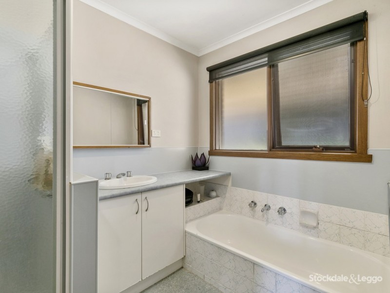 25 Lee Parade, Leongatha VIC 3953