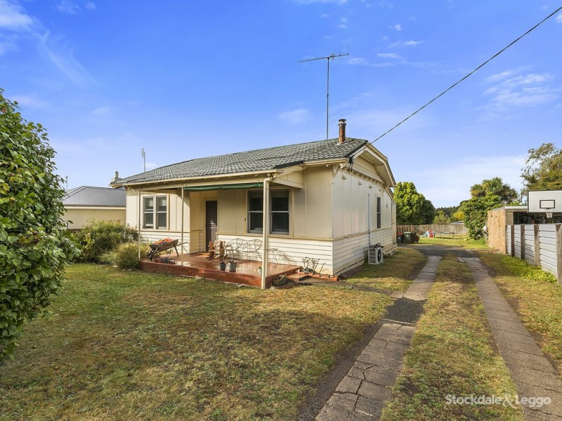 4 Bazley Street, Leongatha VIC 3953