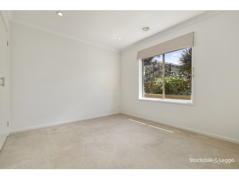 27 Eccles Way, Leongatha VIC 3953
