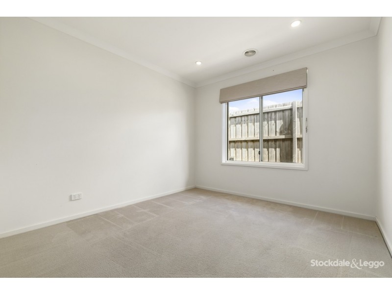 27 Eccles Way, Leongatha VIC 3953