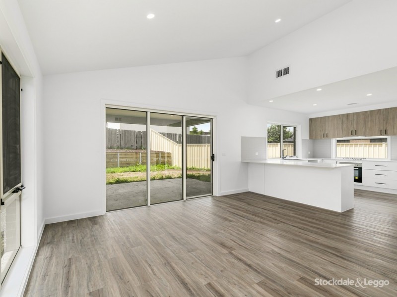 5 Fox Grove, Korumburra VIC 3950