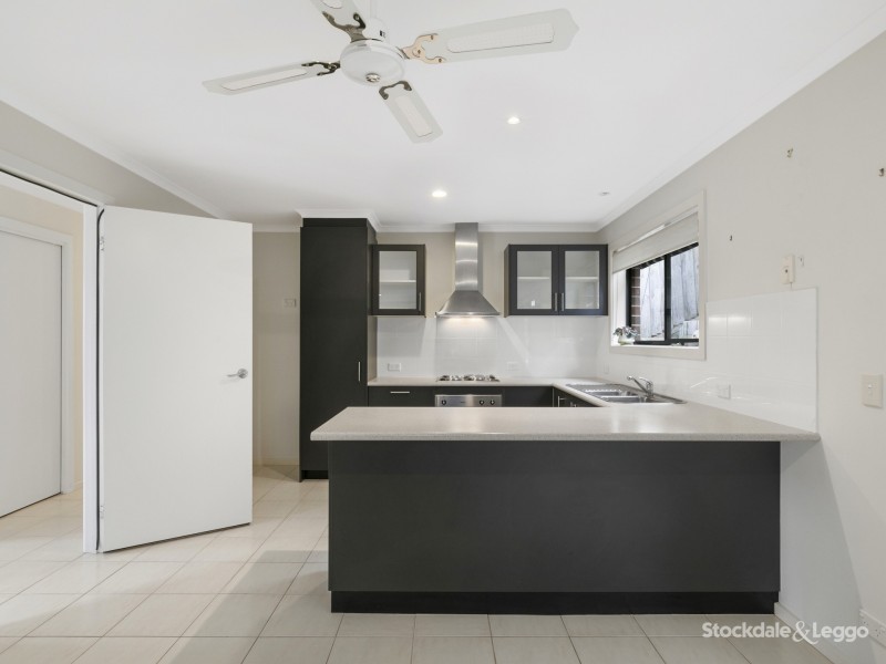 2/28 Victory Avenue, Foster VIC 3960