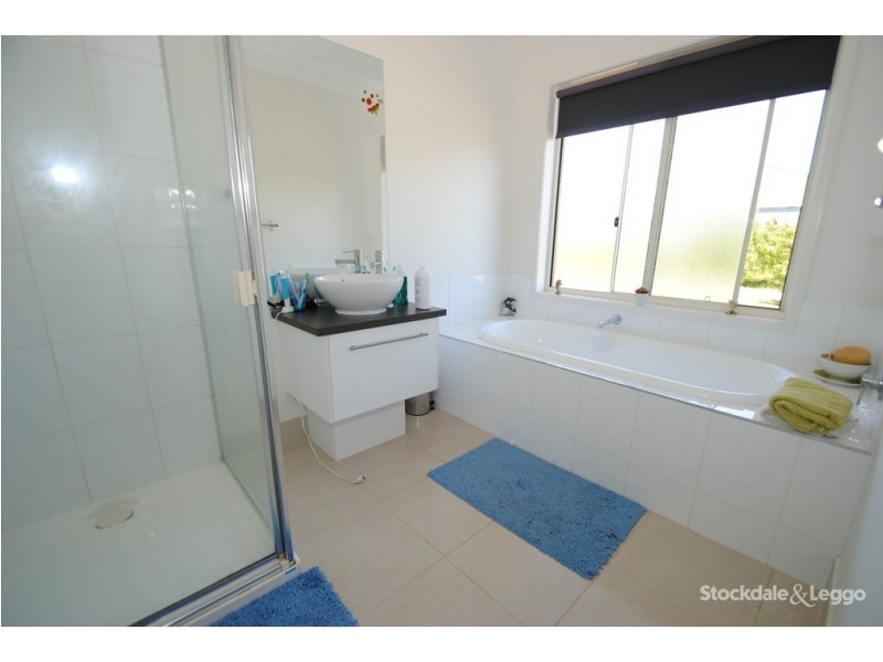 8 Darleen Court, Leongatha VIC 3953