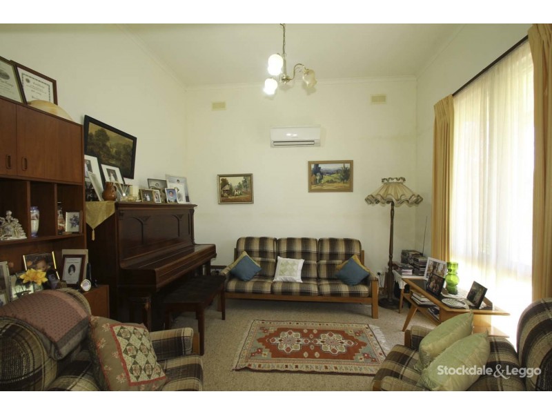 37 Bent Street, Leongatha VIC 3953