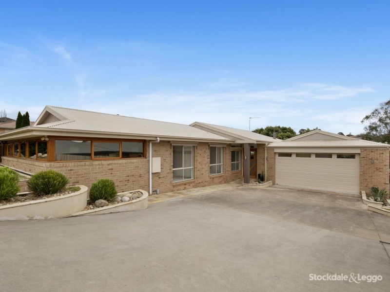 9 Laura Grove, Leongatha VIC 3953
