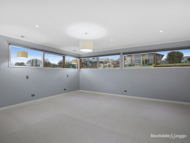 9 Laura Grove, Leongatha VIC 3953