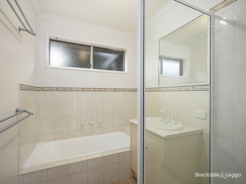 9 Laura Grove, Leongatha VIC 3953