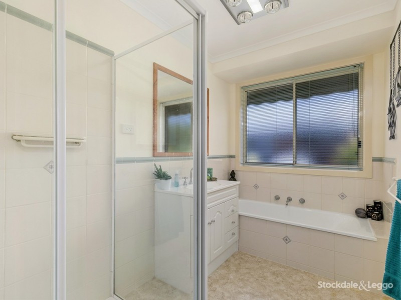 11 Norview Drive, Leongatha VIC 3953