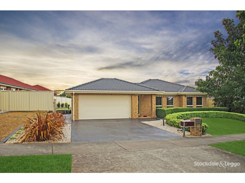 17 Carr Avenue, Leongatha VIC 3953
