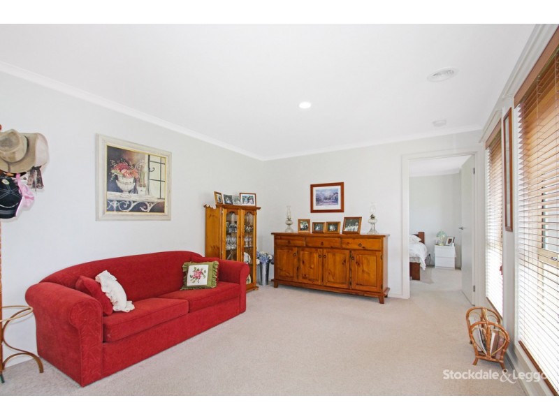 17 Carr Avenue, Leongatha VIC 3953