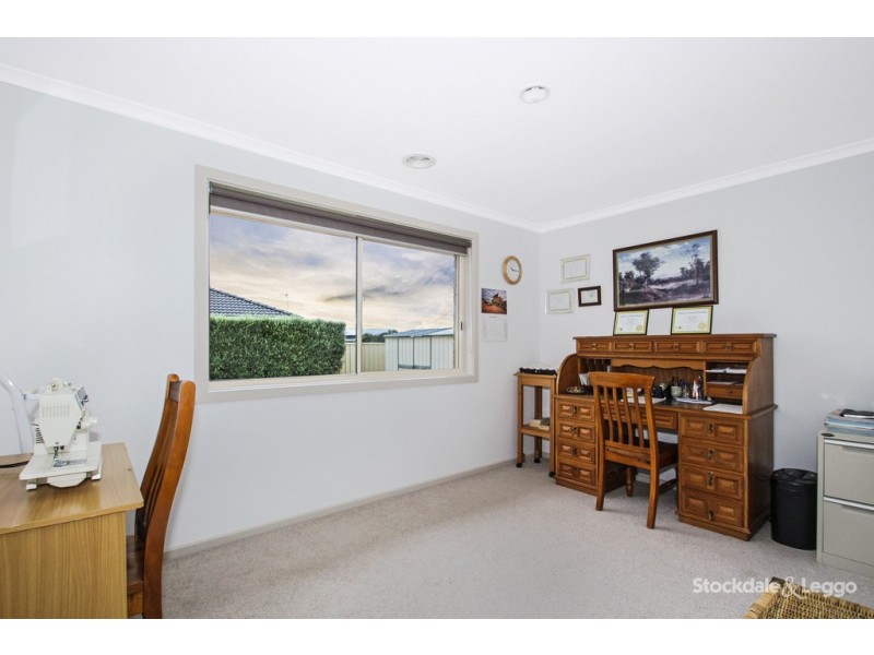 17 Carr Avenue, Leongatha VIC 3953