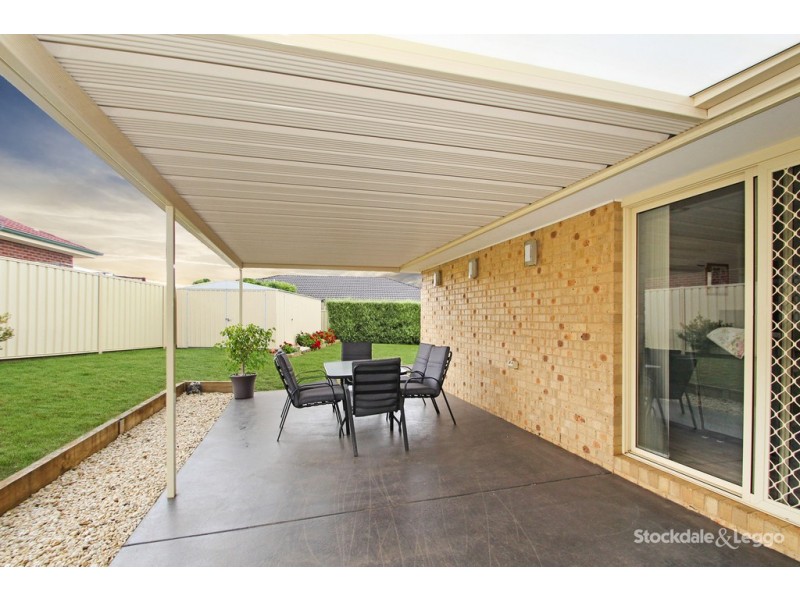 17 Carr Avenue, Leongatha VIC 3953