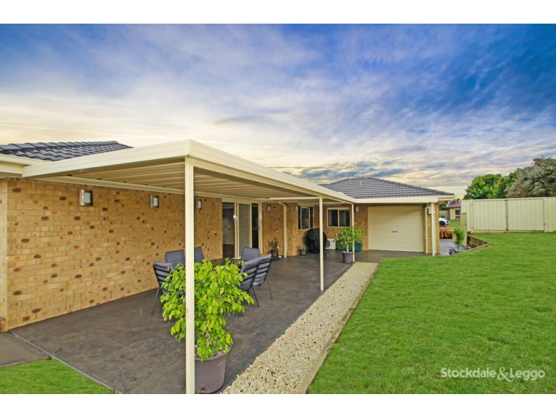 17 Carr Avenue, Leongatha VIC 3953