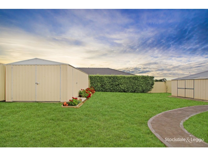 17 Carr Avenue, Leongatha VIC 3953
