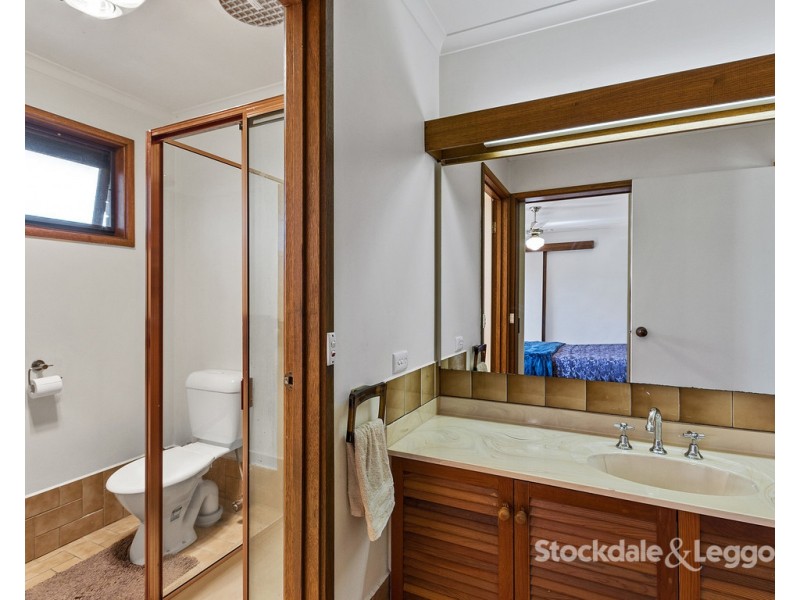 8 Joel Court, Leongatha VIC 3953