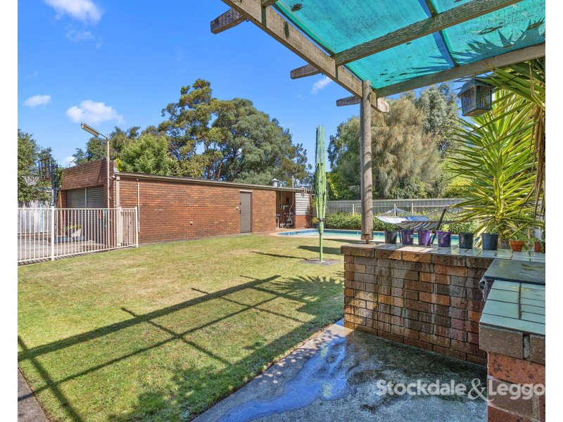 8 Joel Court, Leongatha VIC 3953