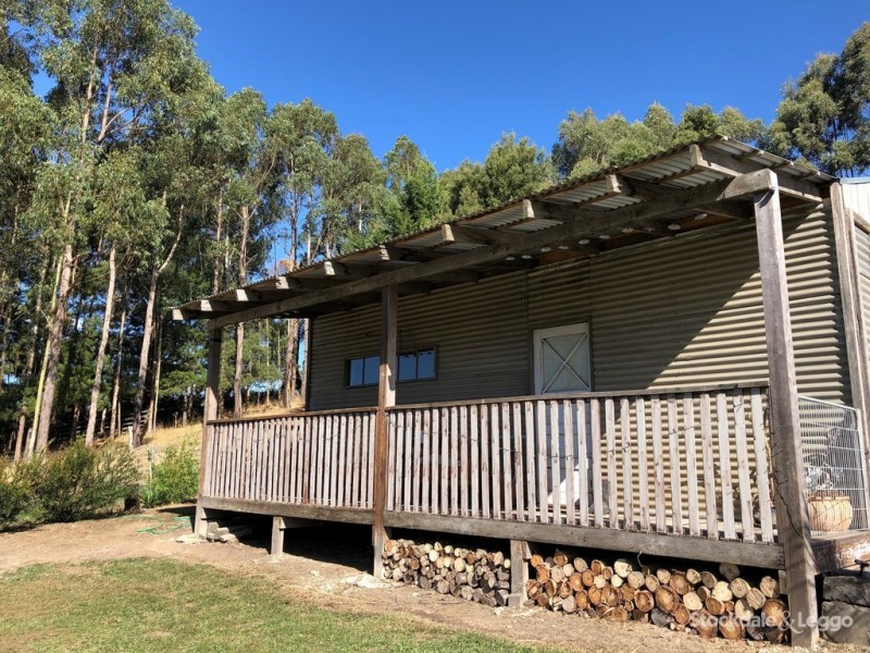 149 Griggs Road, Hallston VIC 3953