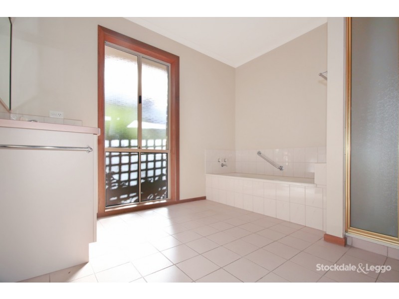 20 Eden Crescent, Leongatha VIC 3953