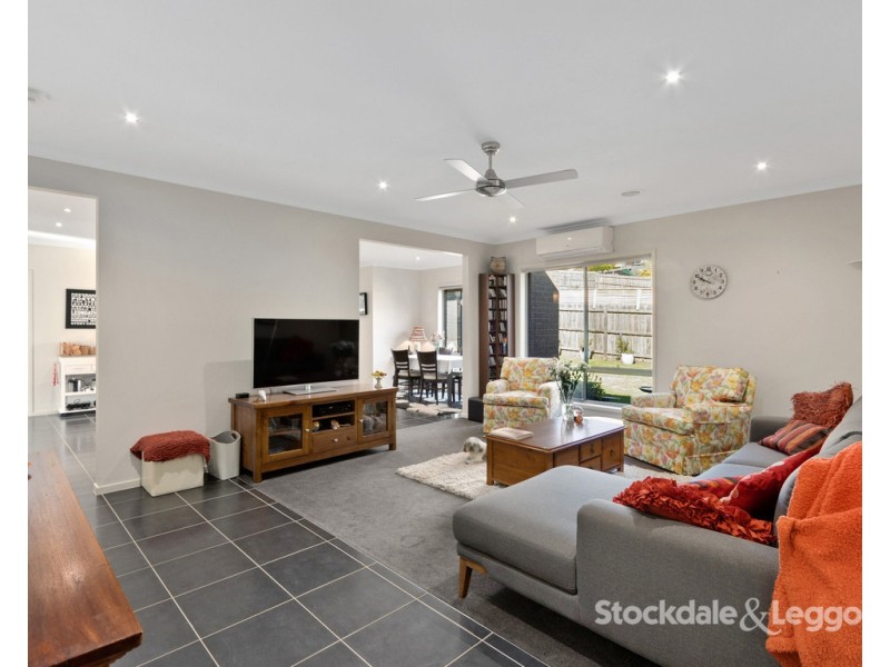 9 Floraston Drive, Leongatha VIC 3953