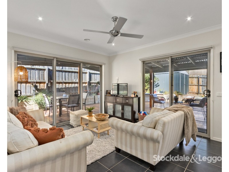 9 Floraston Drive, Leongatha VIC 3953