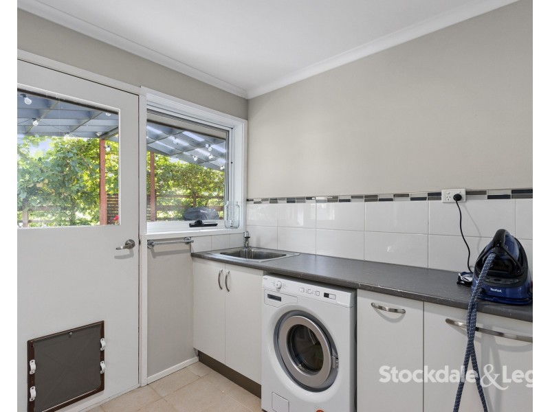 4 Clinton Court, Leongatha VIC 3953