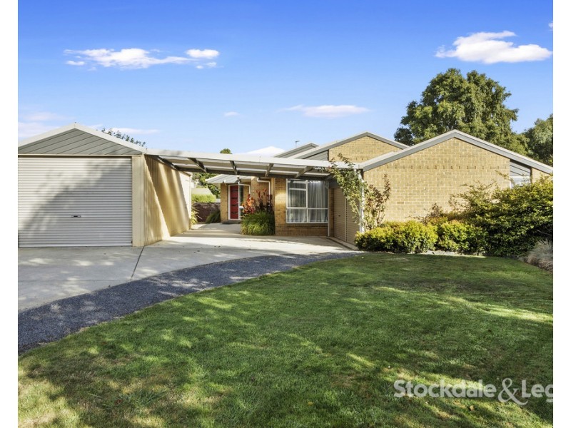 4 Clinton Court, Leongatha VIC 3953