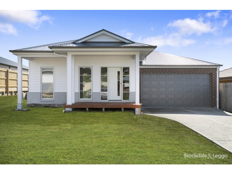 8 Carla Crescent, Korumburra VIC 3950