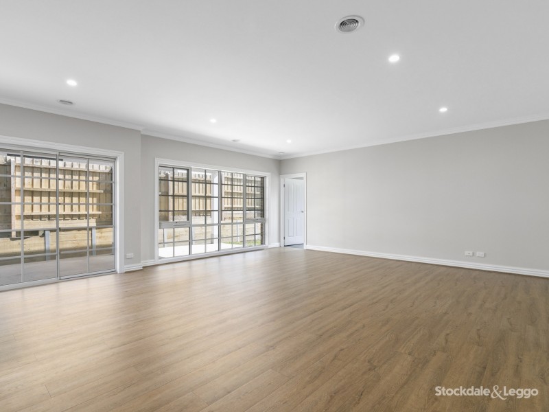 8 Carla Crescent, Korumburra VIC 3950