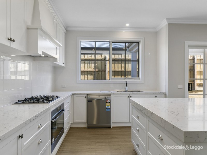 8 Carla Crescent, Korumburra VIC 3950