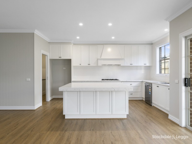 8 Carla Crescent, Korumburra VIC 3950