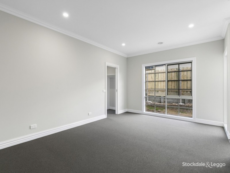 8 Carla Crescent, Korumburra VIC 3950