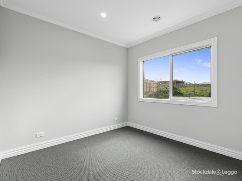 8 Carla Crescent, Korumburra VIC 3950