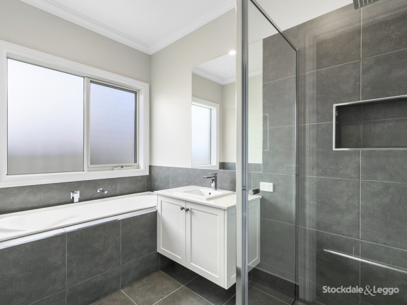 8 Carla Crescent, Korumburra VIC 3950