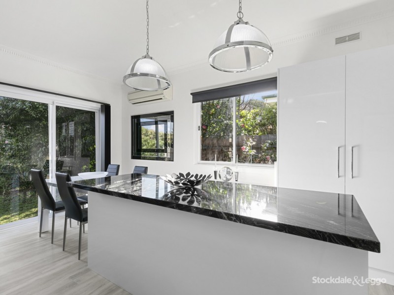 19 Blackmore Avenue, Leongatha VIC 3953