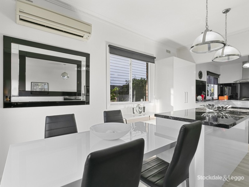 19 Blackmore Avenue, Leongatha VIC 3953