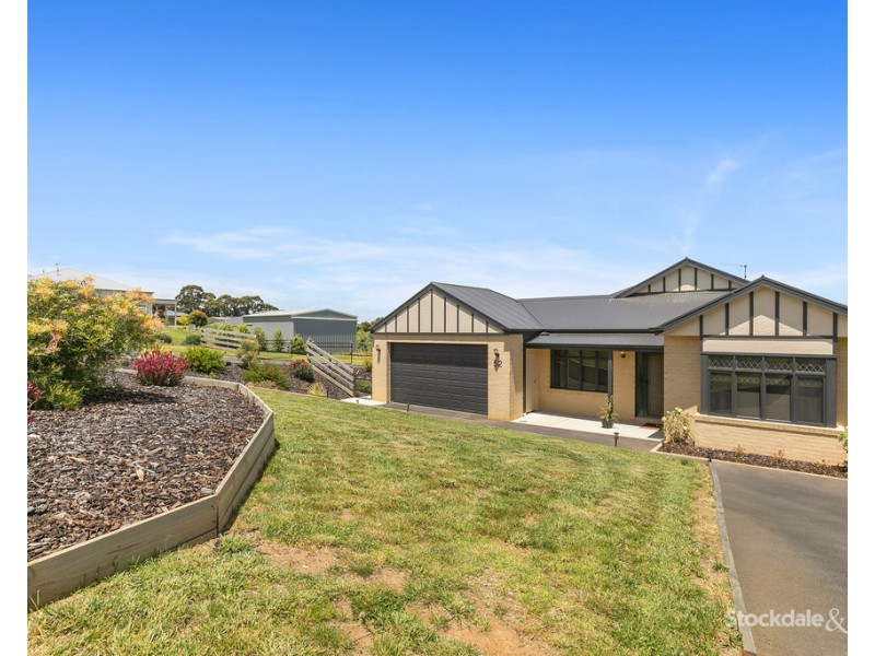 52 Carr Avenue, Leongatha VIC 3953