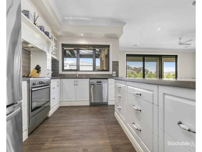 52 Carr Avenue, Leongatha VIC 3953