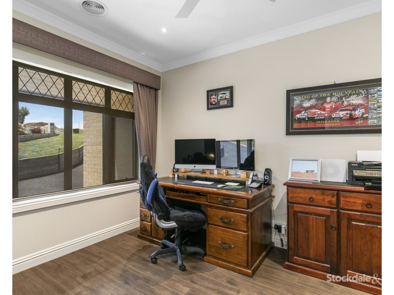 52 Carr Avenue, Leongatha VIC 3953