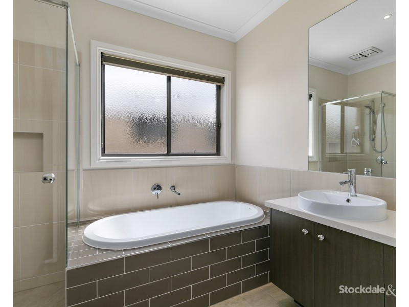 52 Carr Avenue, Leongatha VIC 3953