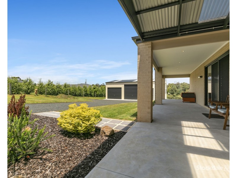 52 Carr Avenue, Leongatha VIC 3953