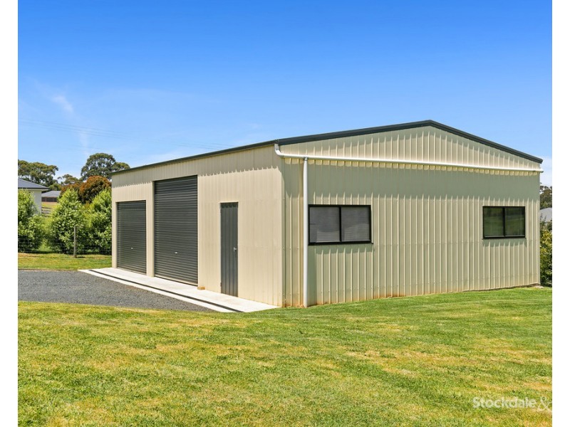 52 Carr Avenue, Leongatha VIC 3953