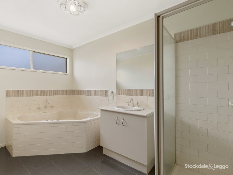 6 Carr Avenue, Leongatha VIC 3953