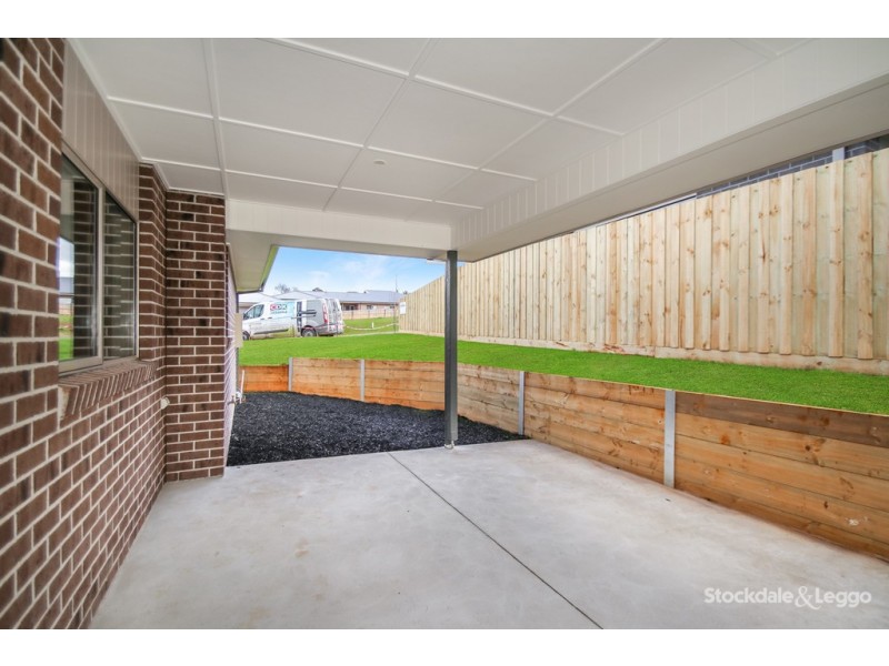 22 Willow Grove, Leongatha VIC 3953