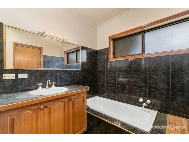 3 Palm Court, Leongatha VIC 3953