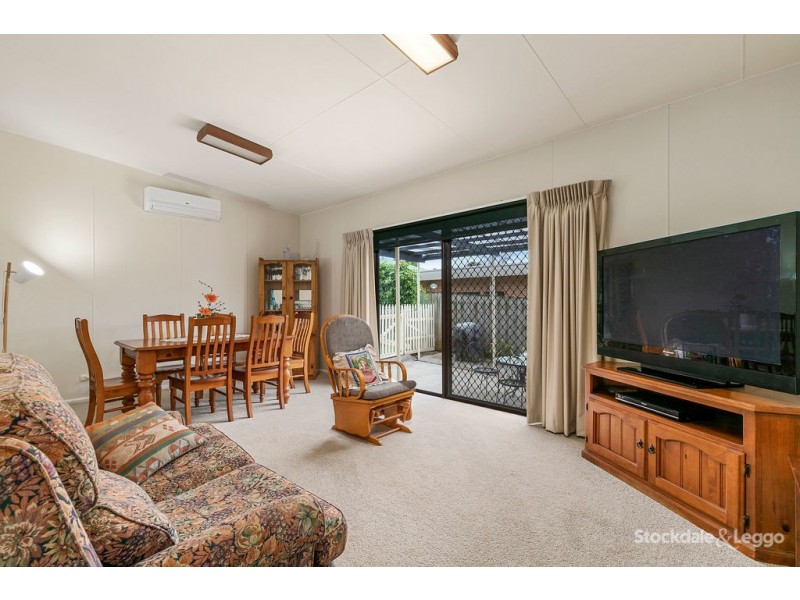 22 Blackmore Avenue, Leongatha VIC 3953