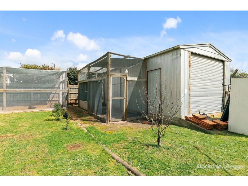 22 Blackmore Avenue, Leongatha VIC 3953