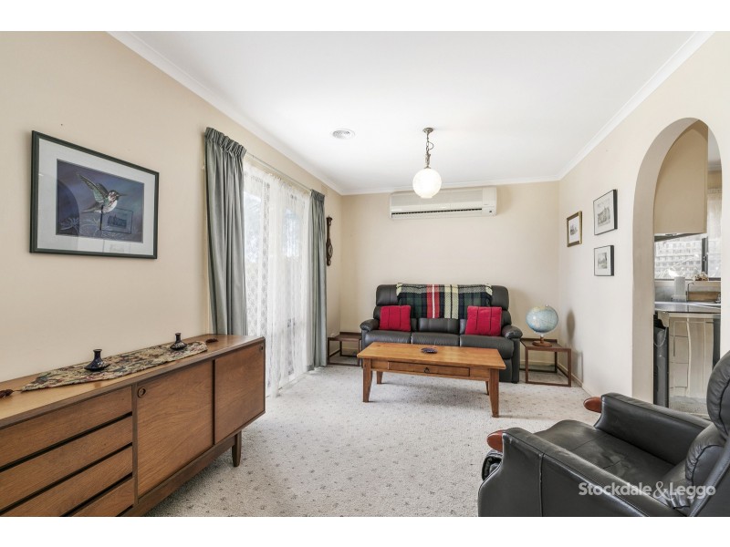 8 Valley View Crescent, Leongatha VIC 3953