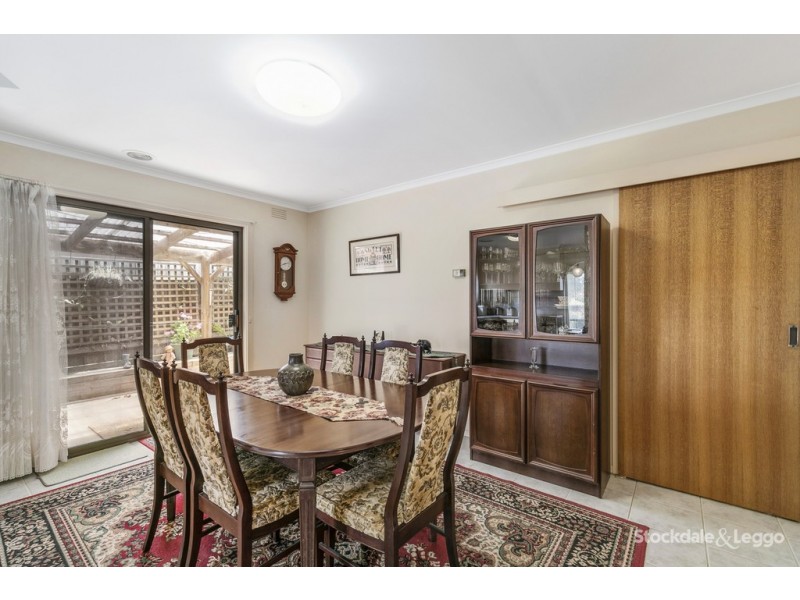 8 Valley View Crescent, Leongatha VIC 3953