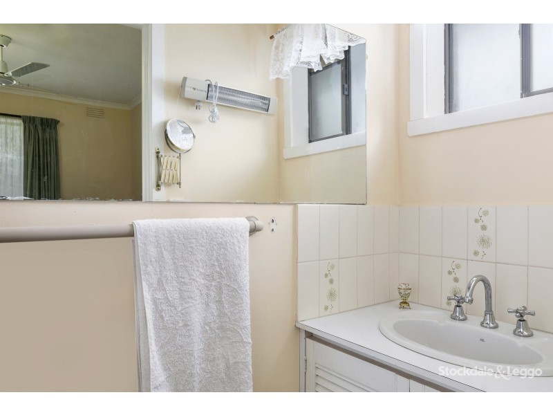 8 Valley View Crescent, Leongatha VIC 3953